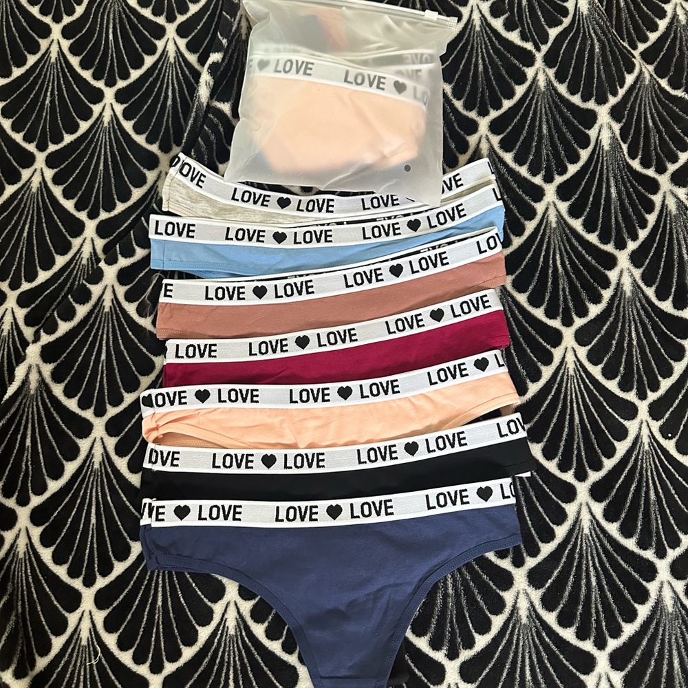 Love Women's Panties Set - Multicolor